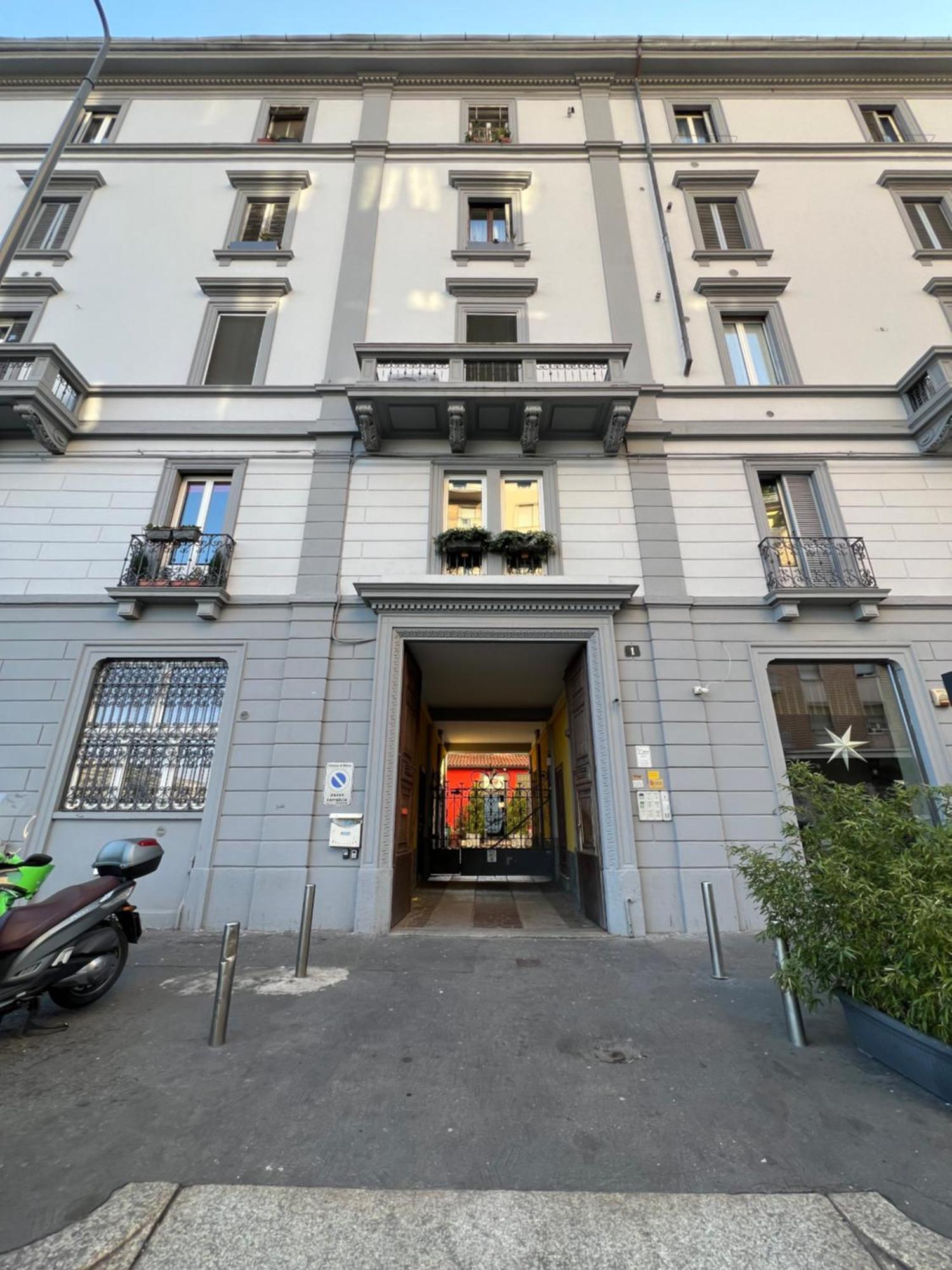 Daeiouz II Lägenhet Milano Exteriör bild